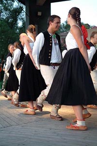 " Kolomajka" Grundschritt